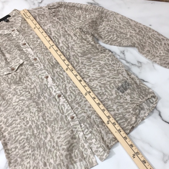 Joe's Tan Silk Rock Leopard Button‎ Front Shirt Womens XS Sheer Long Sleeve - Picture 9 of 11